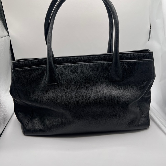 CHANEL Executive Cerf Black Caviar Leather Tote with Gold Accents - Picture 3 of 14